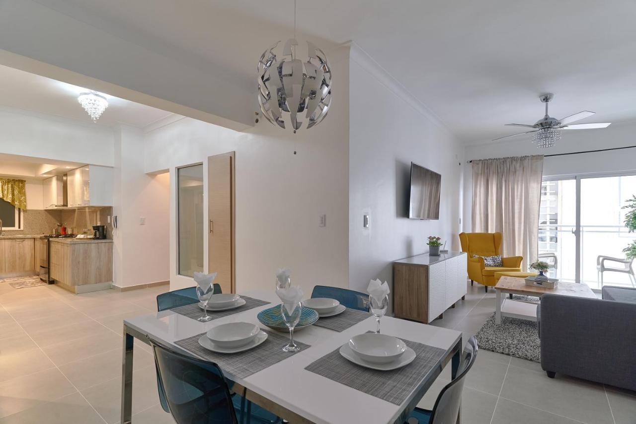 Dom. Rep. Exclusive 2 bed Apt. Evaristo Morales Santo Domingo Exterior foto