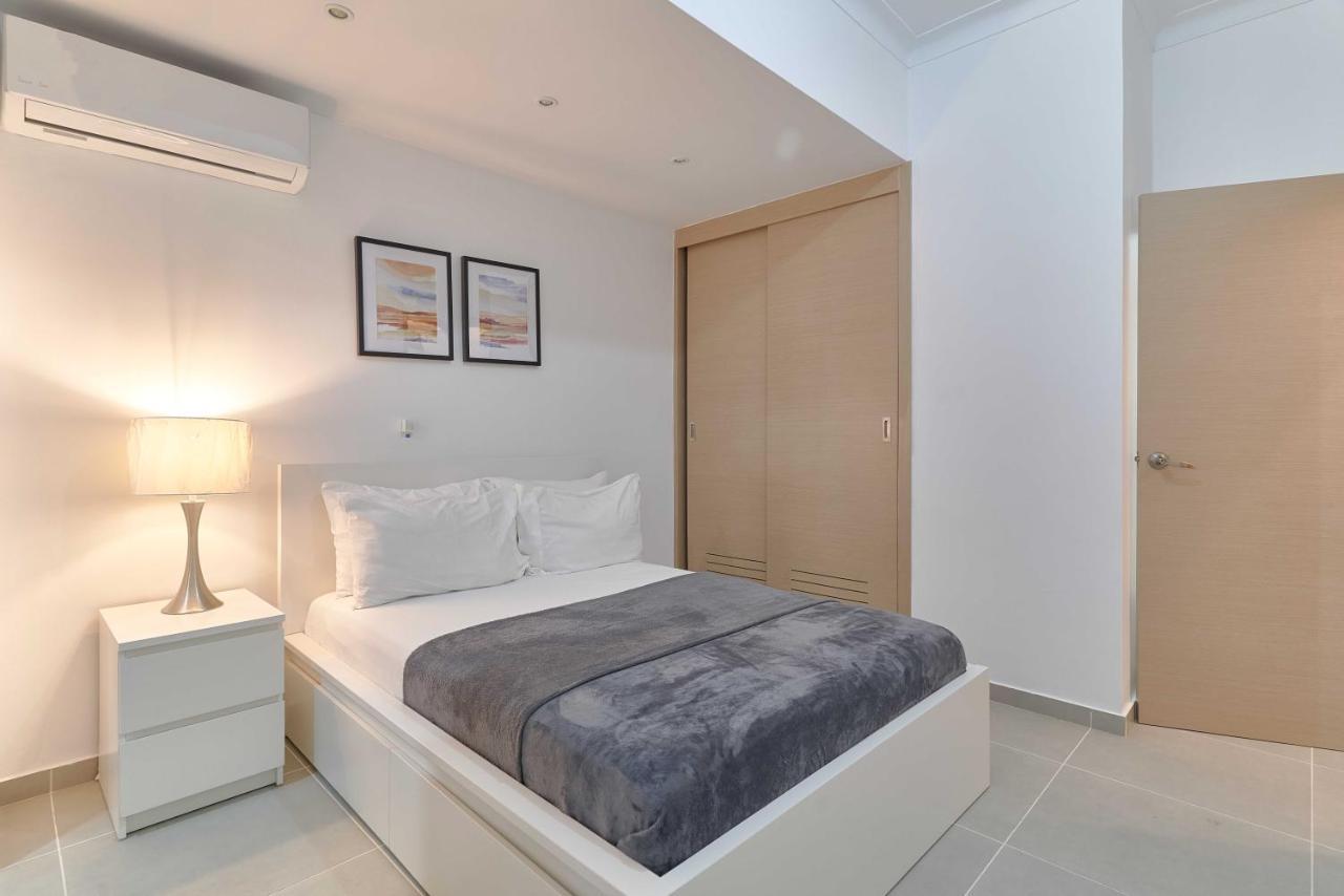 Dom. Rep. Exclusive 2 bed Apt. Evaristo Morales Santo Domingo Exterior foto